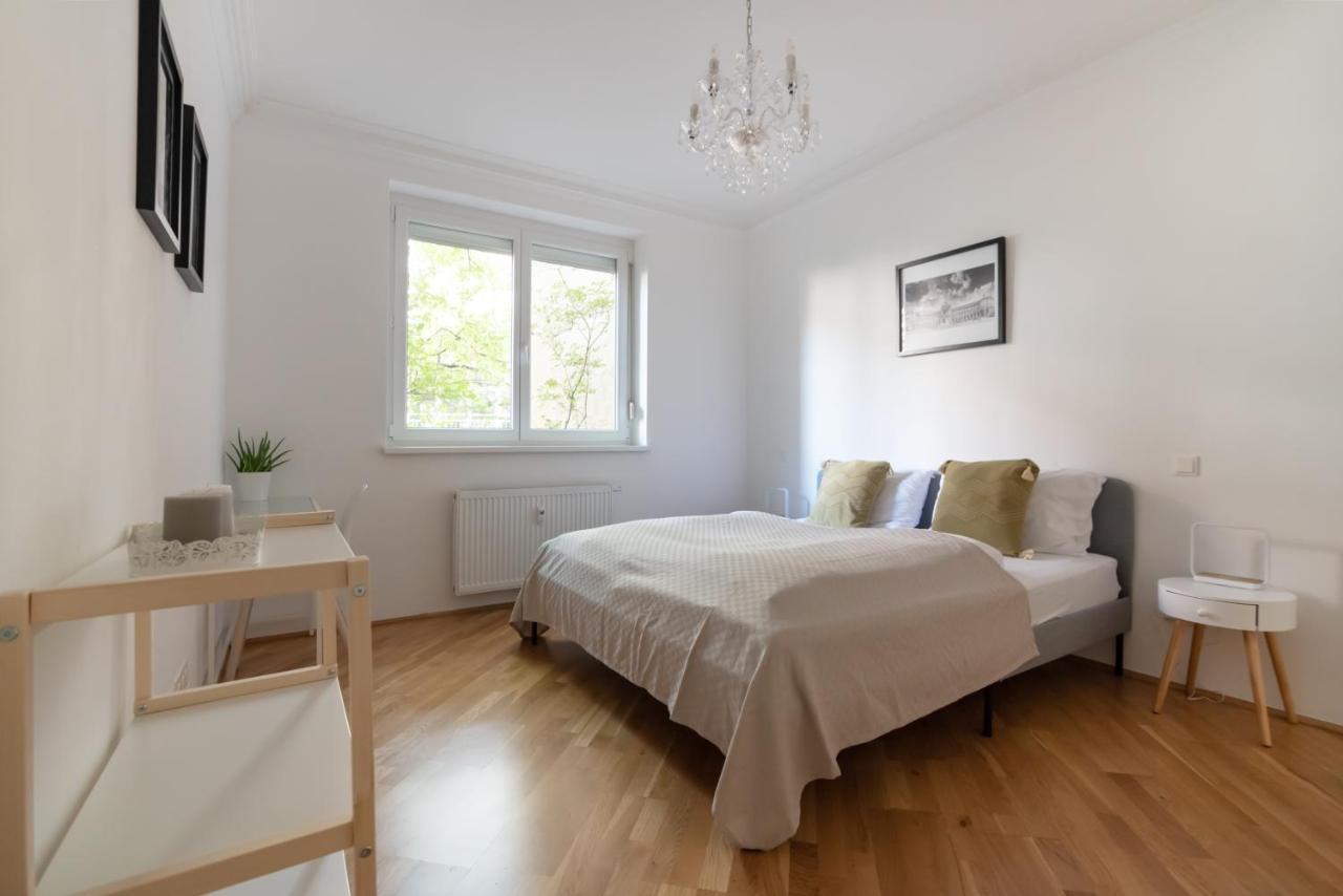 Absolute Ruhelage Im Zentrum Mit Parkplatz Apartment Vienna Luaran gambar