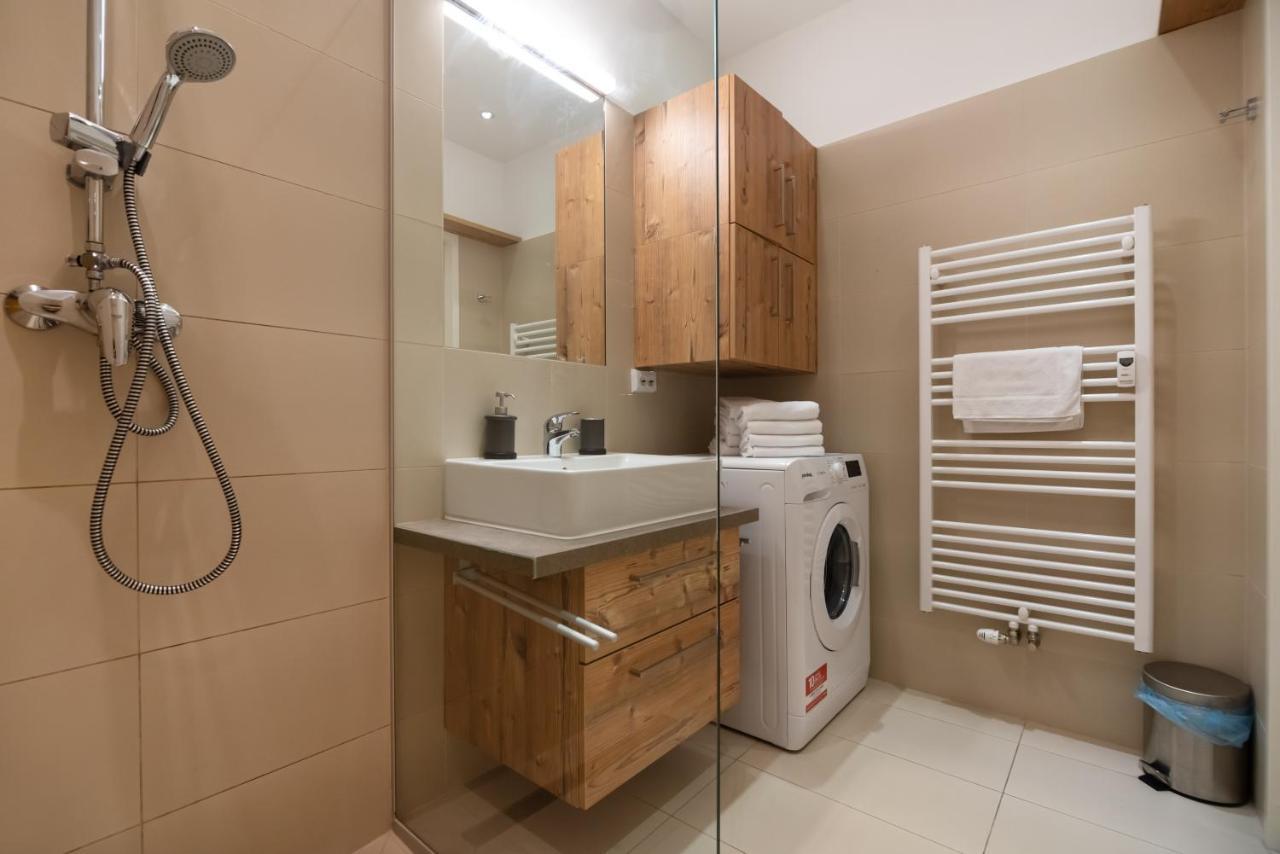 Absolute Ruhelage Im Zentrum Mit Parkplatz Apartment Vienna Luaran gambar