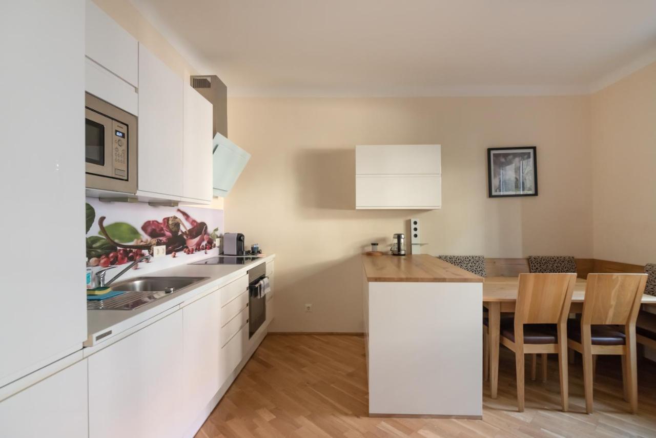 Absolute Ruhelage Im Zentrum Mit Parkplatz Apartment Vienna Luaran gambar
