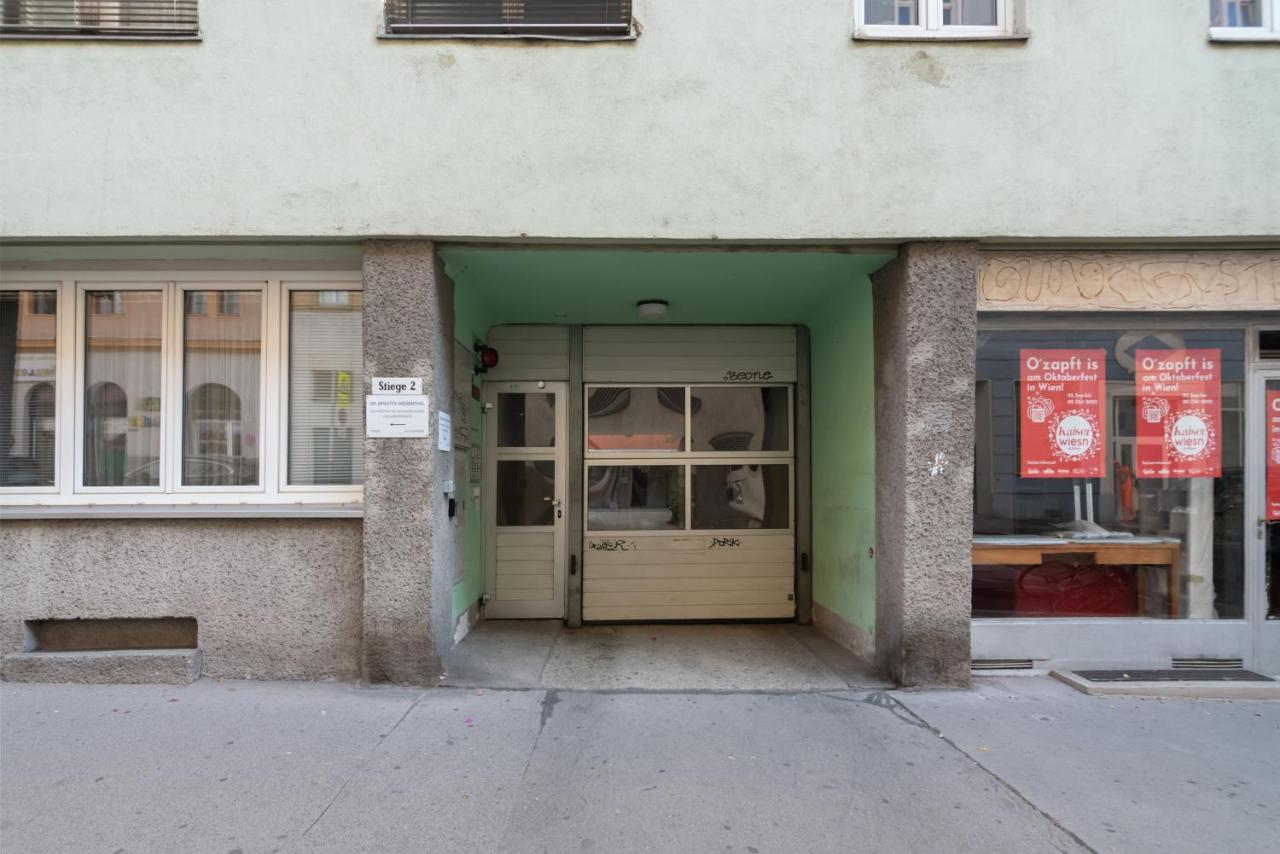 Absolute Ruhelage Im Zentrum Mit Parkplatz Apartment Vienna Luaran gambar